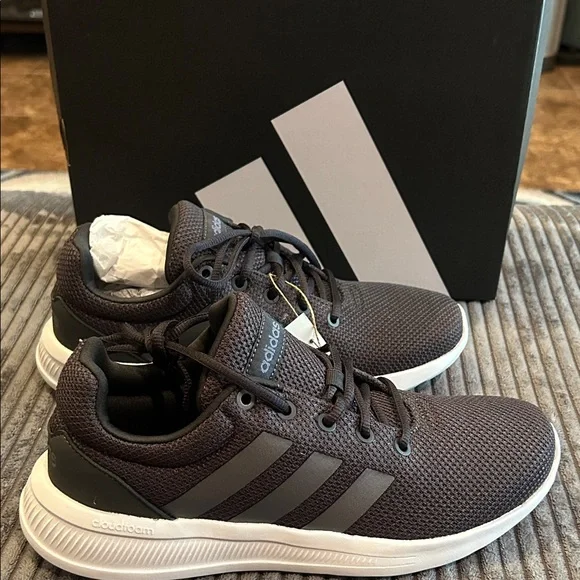 adidas Women’s Black Mesh Athletic Sneakers with Gray Stripes - Picture 3 of 7